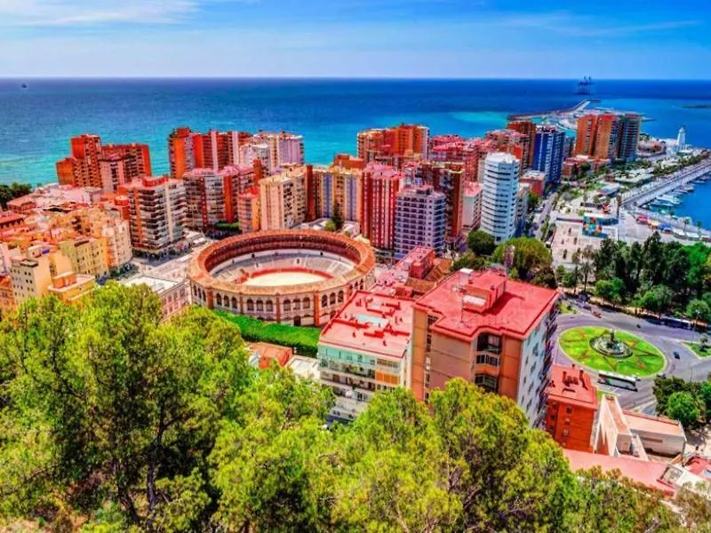 Malaga 101395 3 Bedroom Apartment By Mo Rentals