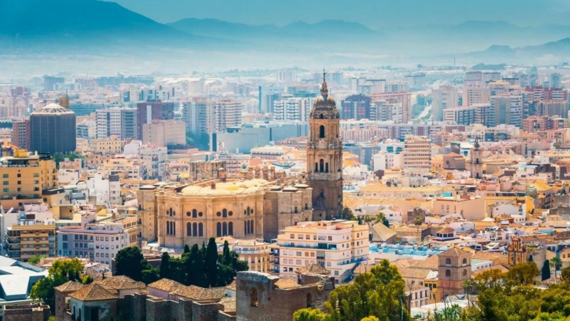 Malaga 101395 3 Bedroom Apartment By Mo Rentals Spain